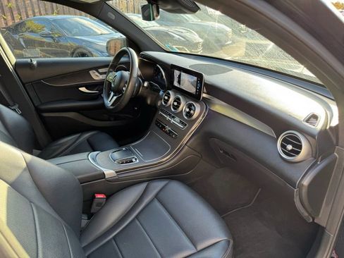 Used 2022 Mercedes-Benz GLC 300 4MATIC image 30