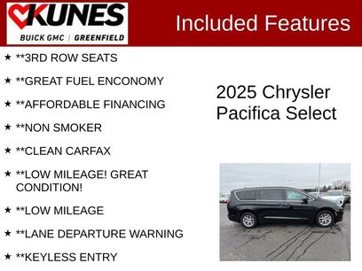 Used 2025 Chrysler Pacifica Select