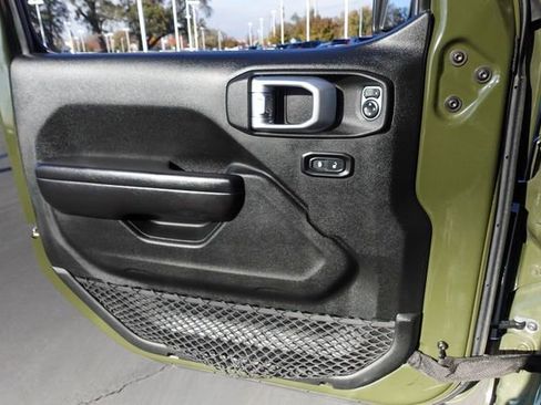 Used 2020 Jeep Wrangler Unlimited Rubicon image 23