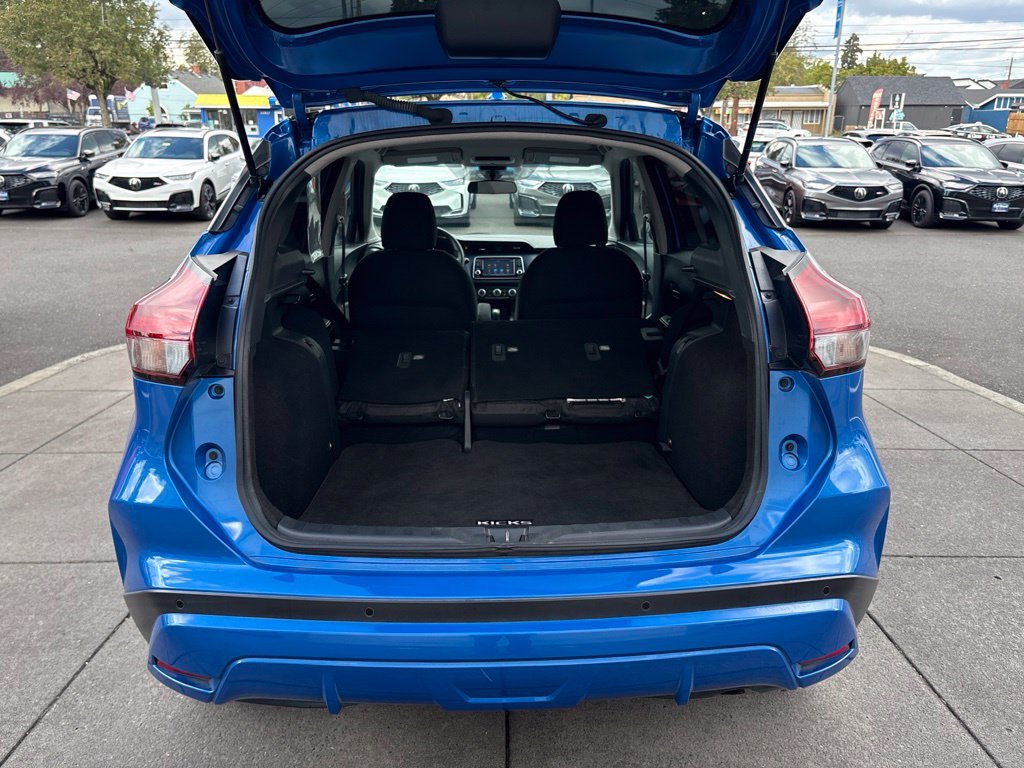 Used 2022 Nissan Kicks S FWD image 31