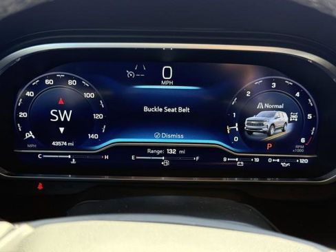 Used 2023 Chevrolet Tahoe Z71 w/ Luxury Package image 24