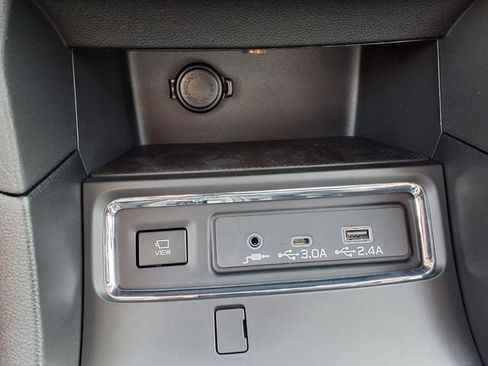 New 2026 Subaru Ascent Limited AWD/4WD image 17