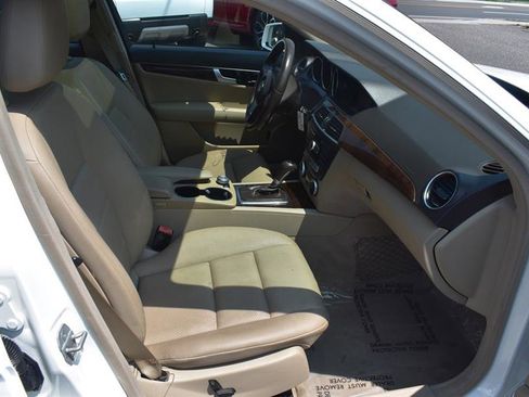 Used 2014 Mercedes-Benz C 300 4MATIC Sedan image 13