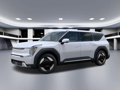 New 2026 Kia EV9 Light RWD image 3
