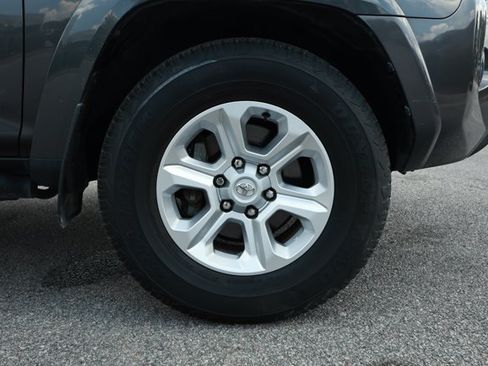 Used 2022 Toyota 4Runner SR5 RWD image 5