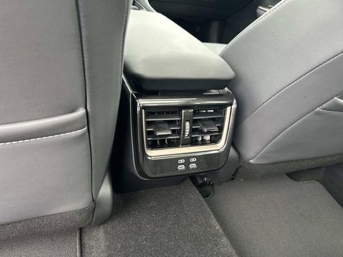 Used 2026 Toyota Crown Limited w/ Advanced Technology Package image 17