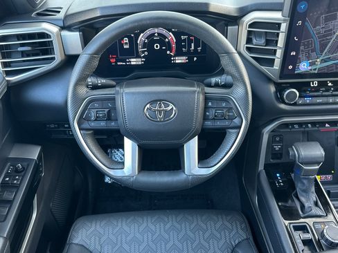 Used 2025 Toyota Tundra Limited image 13