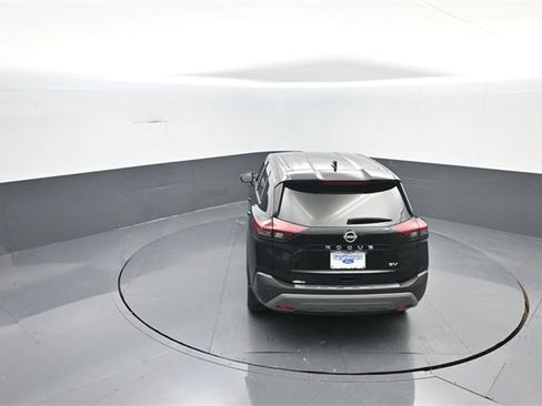 Used 2023 Nissan Rogue SV image 20