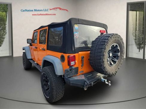 Used 2012 Jeep Wrangler Unlimited Sport image 4