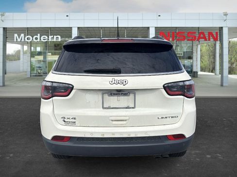 Used 2018 Jeep Compass Limited w/ Navigation Group AWD/4WD image 4