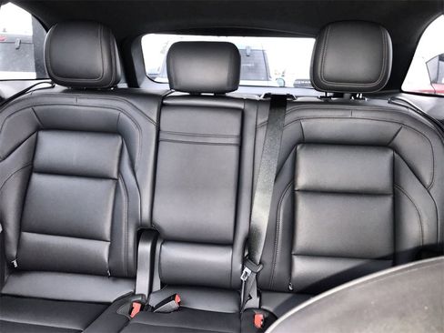 Used 2025 Lincoln Nautilus Premier w/ Jet Appearance Package image 22