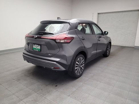 Used 2023 Nissan Kicks SV image 9
