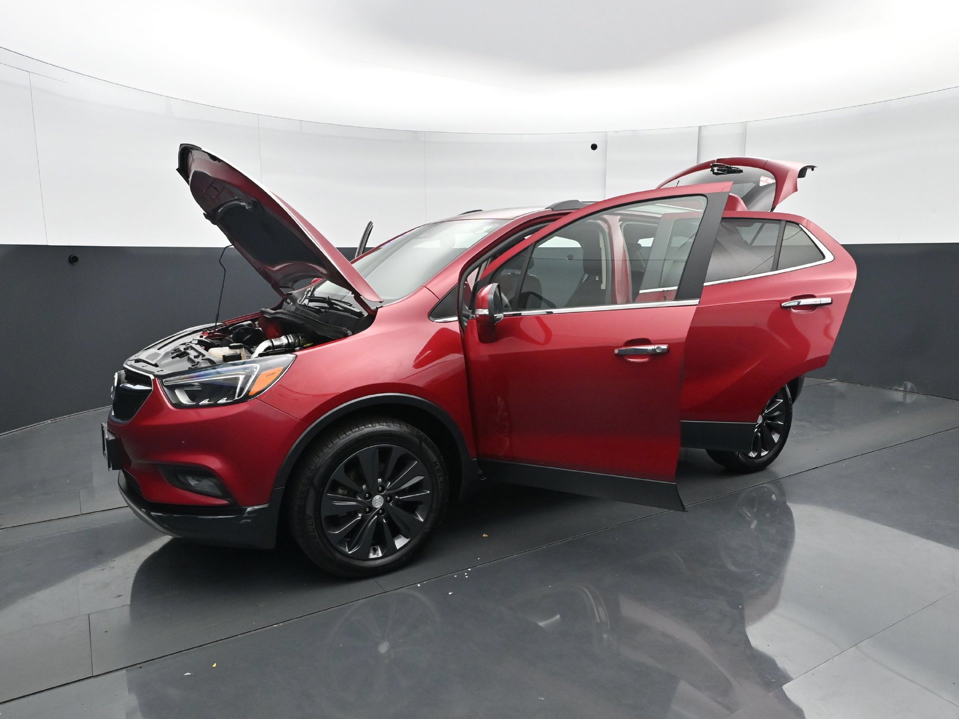 Used 2019 Buick Encore Essence w/ Safety Package II AWD/4WD image 30