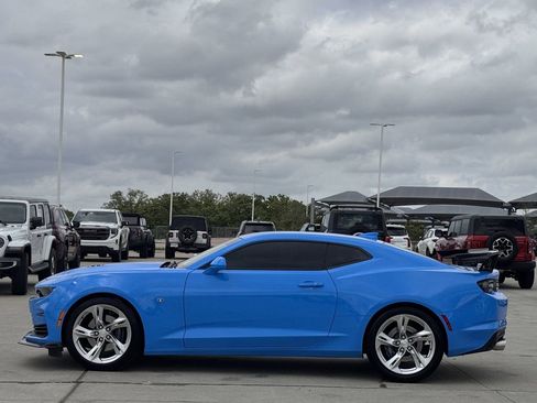 Used 2023 Chevrolet Camaro SS RWD image 3