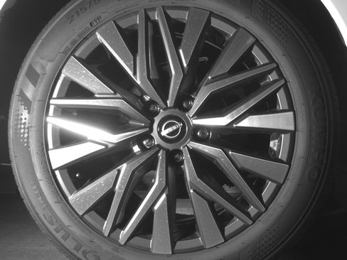 Used 2025 Nissan Altima 2.5 SV image 15