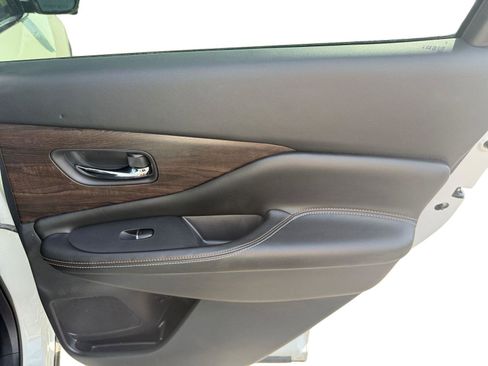 Used 2024 Nissan Murano Platinum AWD/4WD image 26