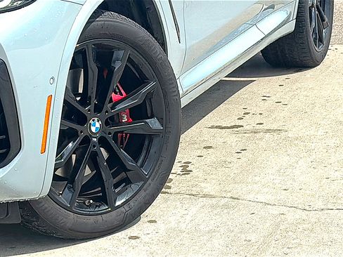 Used 2024 BMW X3 M40i image 3