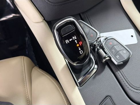 Used 2019 Cadillac XT5 AWD image 18