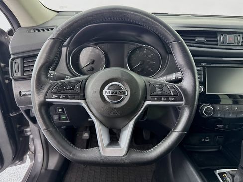 Used 2018 Nissan Rogue S w/ S Value Package FWD image 11