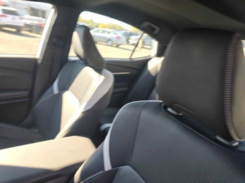 Used 2025 Toyota Camry SE image 23