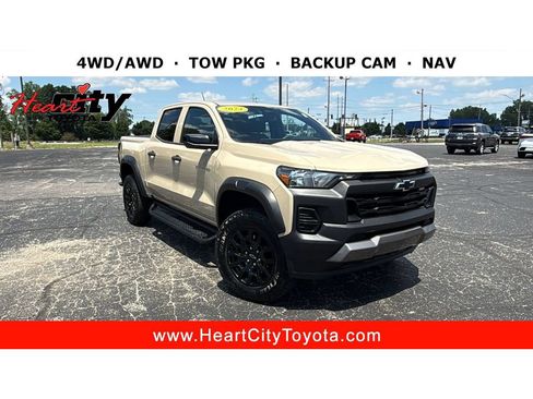 Used 2024 Chevrolet Colorado Trail Boss w/ Advanced Trailering Package AWD/4WD image 1
