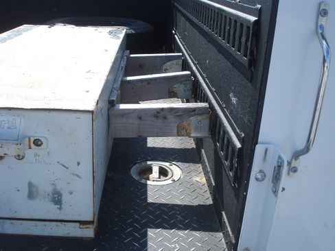 Used 2016 Ford F250 XL w/ Power Equipment Group image 17