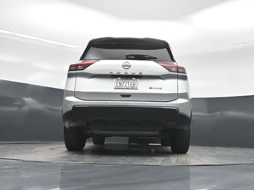 Used 2024 Nissan Rogue SV AWD/4WD image 48