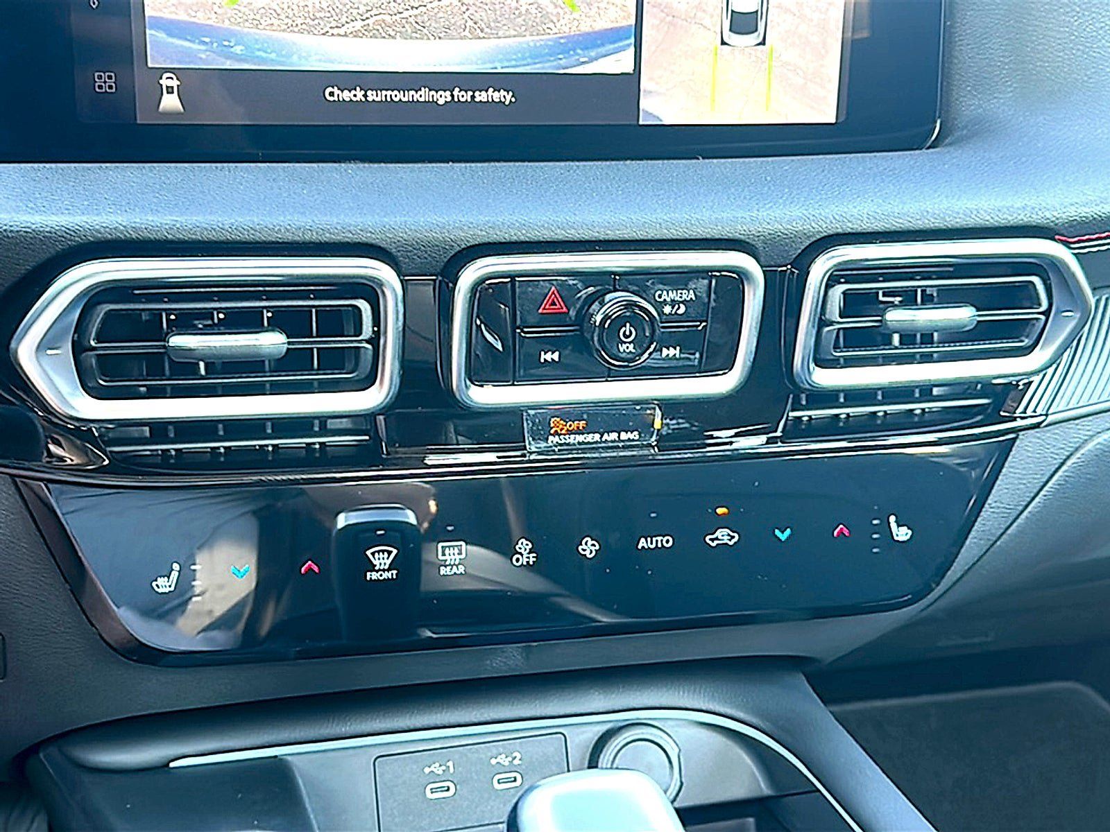 New 2027 Nissan Sentra SR w/ SR Premium Package FWD image 24