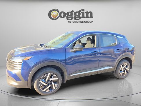 New 2026 Nissan Kicks SV FWD image 1