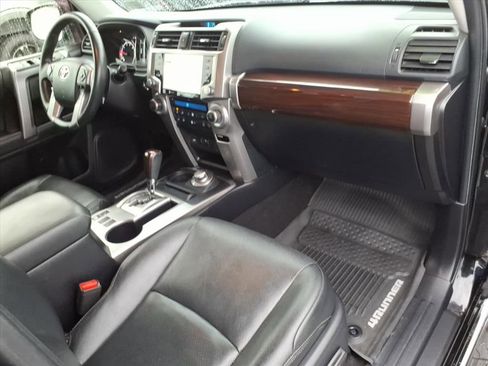 Used 2020 Toyota 4Runner Limited image 19