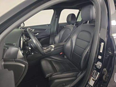 Used 2018 Mercedes-Benz GLC 300 4MATIC image 16