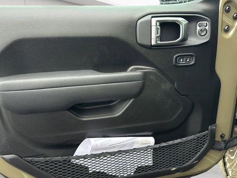 New 2026 Jeep Gladiator Sport AWD/4WD image 22