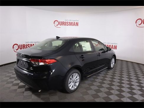 Used 2026 Toyota Corolla LE w/ LE Premium Package image 11