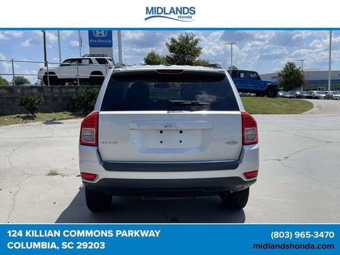 Used 2011 Jeep Compass Latitude w/ Sun/Sound Group AWD/4WD image 5