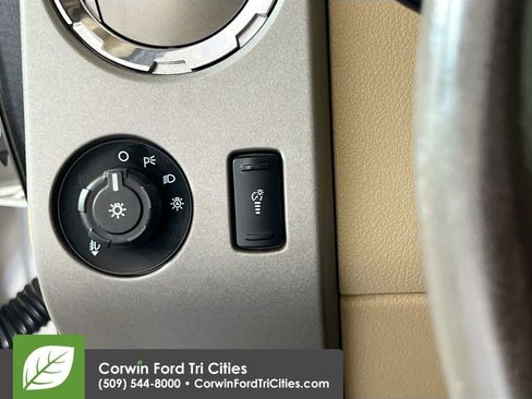 Used 2016 Ford F250 Lariat w/ Lariat Ultimate Package AWD/4WD image 18