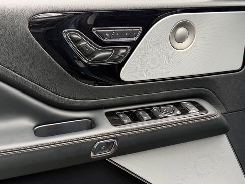 New 2026 Lincoln Aviator Reserve w/ Luxury Package AWD/4WD image 23