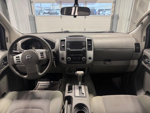 Used 2018 Nissan Frontier SV image 26