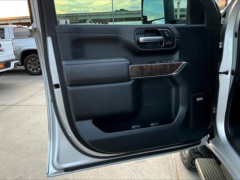 Used 2022 GMC Sierra 3500 Denali AWD/4WD image 20