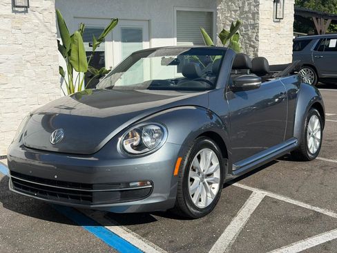 Used 2013 Volkswagen Beetle TDI FWD image 3