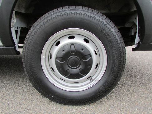 Used 2023 Ford Transit 250 Medium Roof w/ Load Area Protection Package RWD image 11