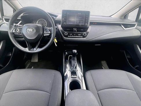 Used 2020 Toyota Corolla LE FWD image 16