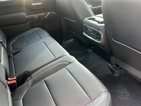 Used 2021 Chevrolet Silverado 2500 LTZ w/ LTZ Premium Package image 18