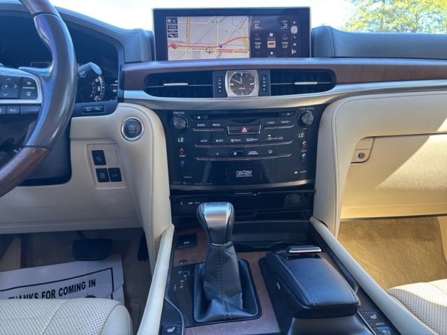 Used 2017 Lexus LX 570 4WD w/ Luxury Package image 11