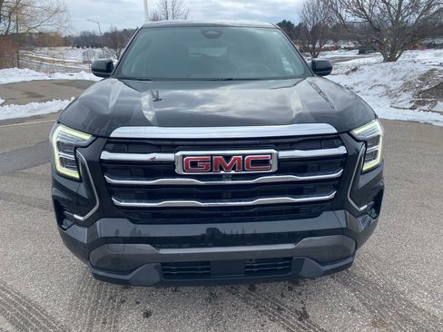 Used 2025 GMC Terrain Elevation image 3