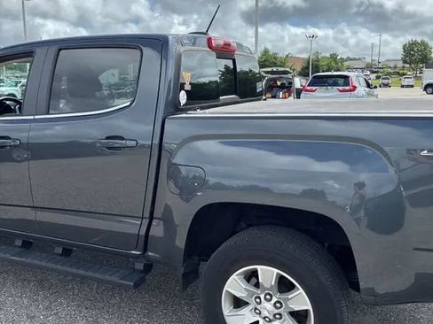 Used 2017 GMC Canyon SLE w/ SLE Convenience Package AWD/4WD image 4