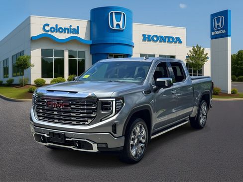 Used 2024 GMC Sierra 1500 Denali w/ Denali Reserve Package AWD/4WD image 1