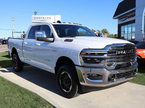 Used 2025 RAM 2500 Laramie image 4