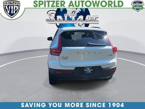 Used 2023 Volvo XC40 B5 Plus w/ Driver Assist Package AWD/4WD image 10