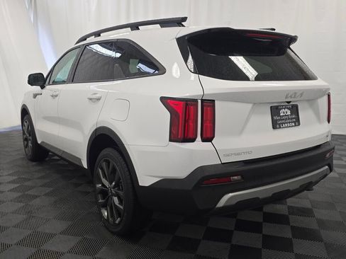 Used 2023 Kia Sorento SX Prestige image 4
