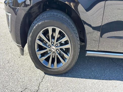 Used 2021 Ford Expedition Limited image 25